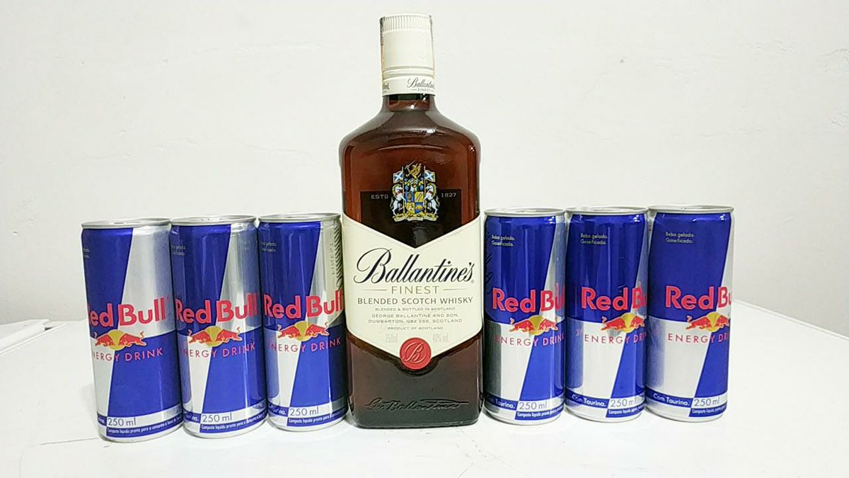 Combo Ballantine's + 6x Red Bull
